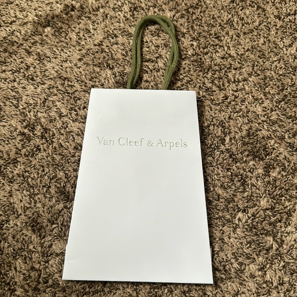Small Van Cleef & Arpels gift bag